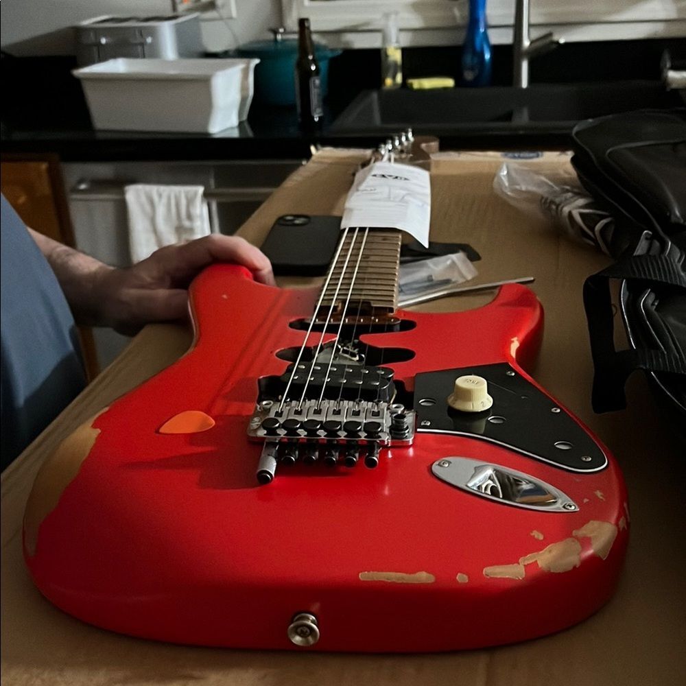 Fender eddy Van Halen Frankenstein evh Red Electric Guitar fender relic w/ case